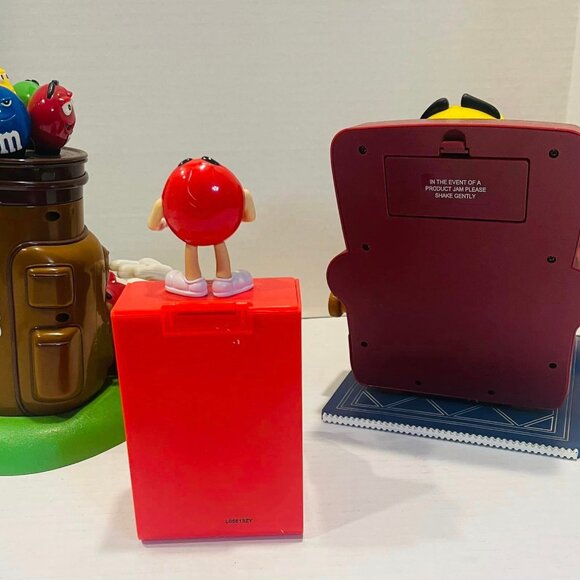 M&M'S CANDY DISPENSERS set of 3~ SWEET SHOP~~GOLF MULLIGAN VILLE~ LAZY BOY 1999 - Picture 7 of 9
